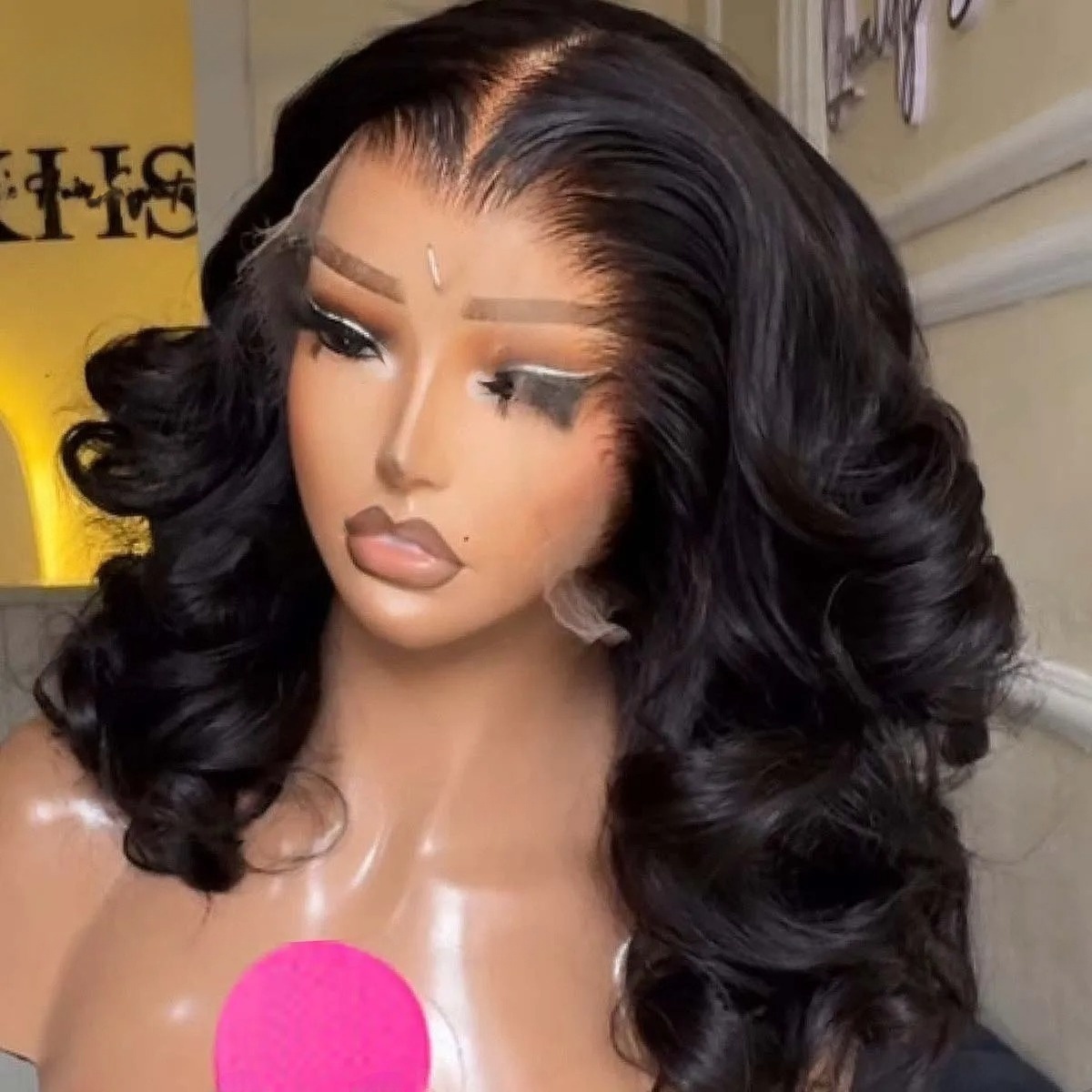 Schwarze Perücke, kurzer Bob,  – Pre Parted 13X4 Lace Front Bob Wig Bewertung und Preis